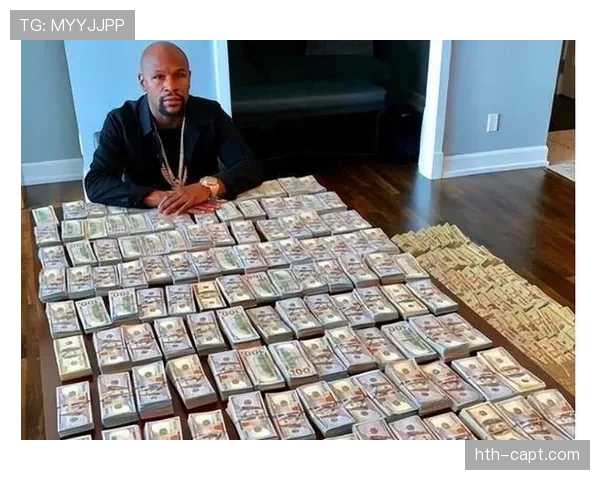 梅威瑟又晒新表了，这回连保镖手腕上都反光——他到底多有钱？